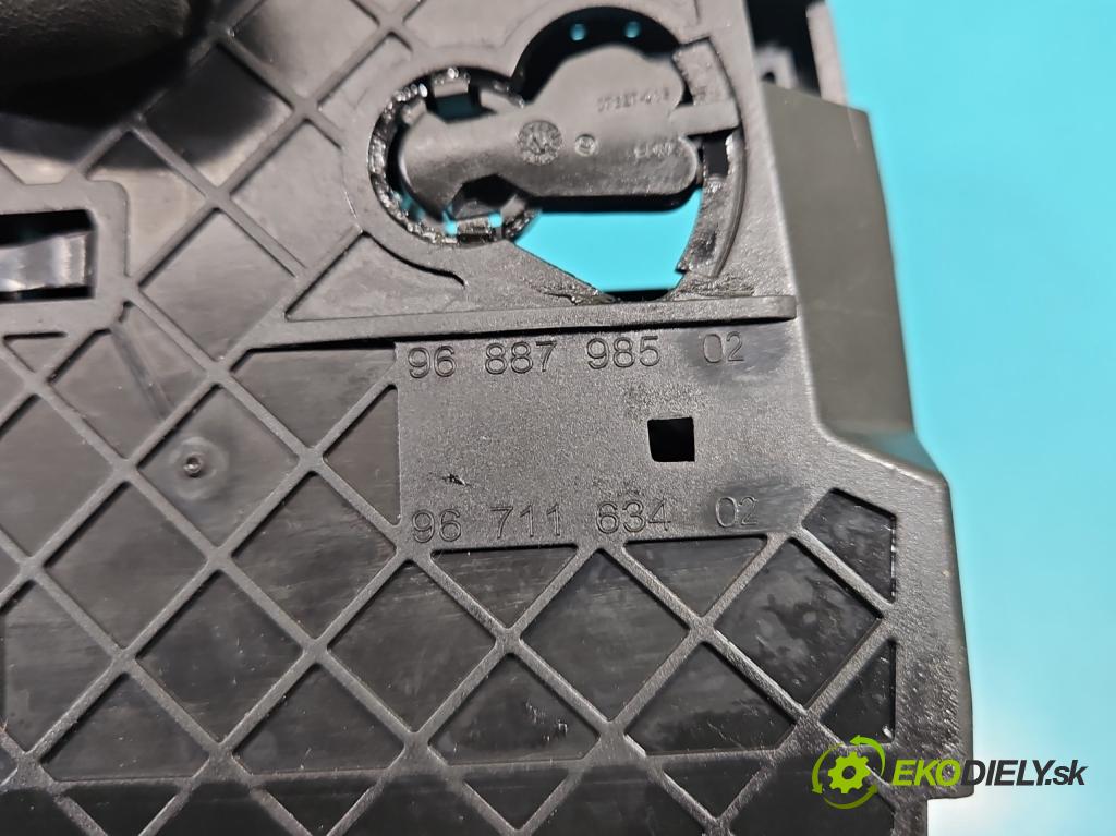 Peugeot 508 2010-2018 1.6 hdi 120 HP manual 88 kW 1560 cm3 4- Rukojeť: na nápoje: 9688798502 (Úchyty, držiaky na nápoje)