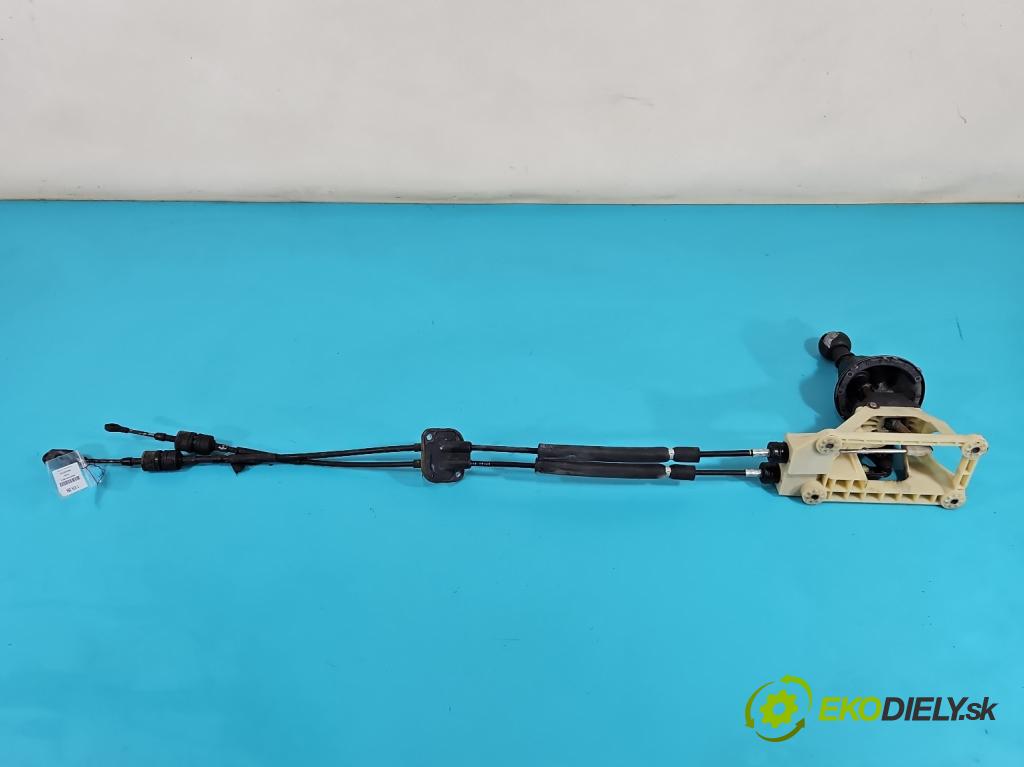 Fiat Sedici 1.9 jtd 120 HP manual 88 kW 1910 cm3 5- Páka: Změny: stupeň,rýchlosť  (Rýchlostné páky / kulisy)