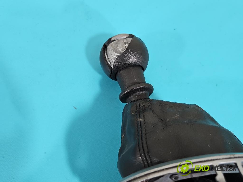 Fiat Sedici 1.9 jtd 120 HP manual 88 kW 1910 cm3 5- Páka: Změny: stupeň,rýchlosť  (Rýchlostné páky / kulisy)