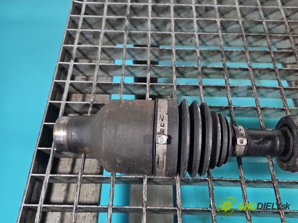 Fiat Sedici 1.9 jtd 120 HP manual 88 kW 1910 cm3 5- poloos predné pravé