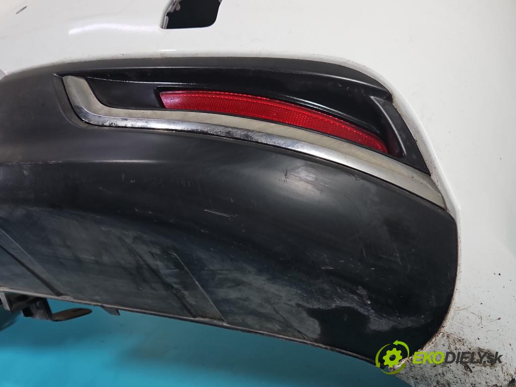Peugeot 508 2010-2018 1.6 hdi 120 hp manual 88 kW 1560 cm3 4- nárazník zadní  (Ostatné)
