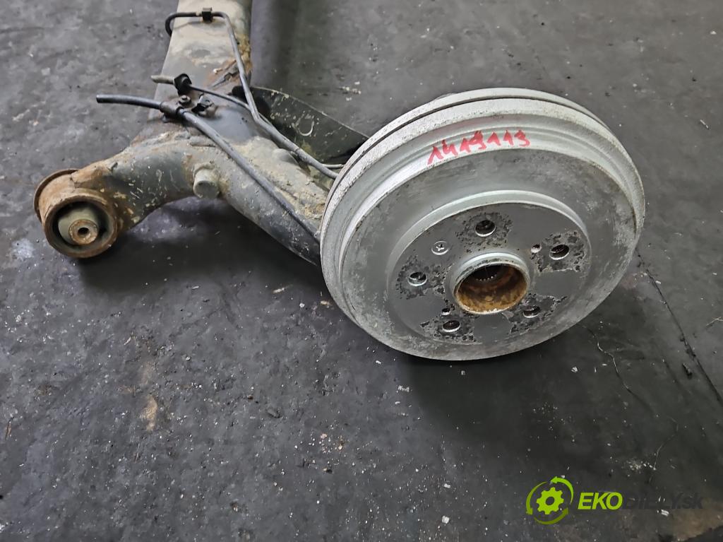 Fiat Sedici 1.9 jtd 120 hp manual 88 kW 1910 cm3 5- zadní výztuha  (Výztuhy zadní)