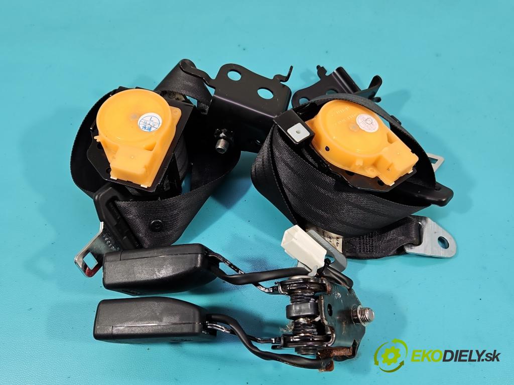 Mazda CX-5 2012-2017 2.2 SKYACTIV: 150 HP manual 110 kW 2191 cm3 5- Pohovka: zadné  (Sedačky, sedadlá)