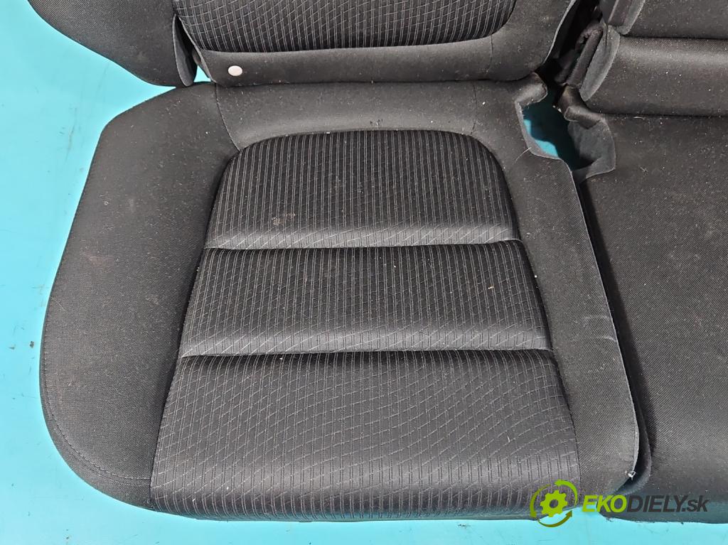 Mazda CX-5 2012-2017 2.2 SKYACTIV: 150 HP manual 110 kW 2191 cm3 5- Pohovka: zadné  (Sedačky, sedadlá)