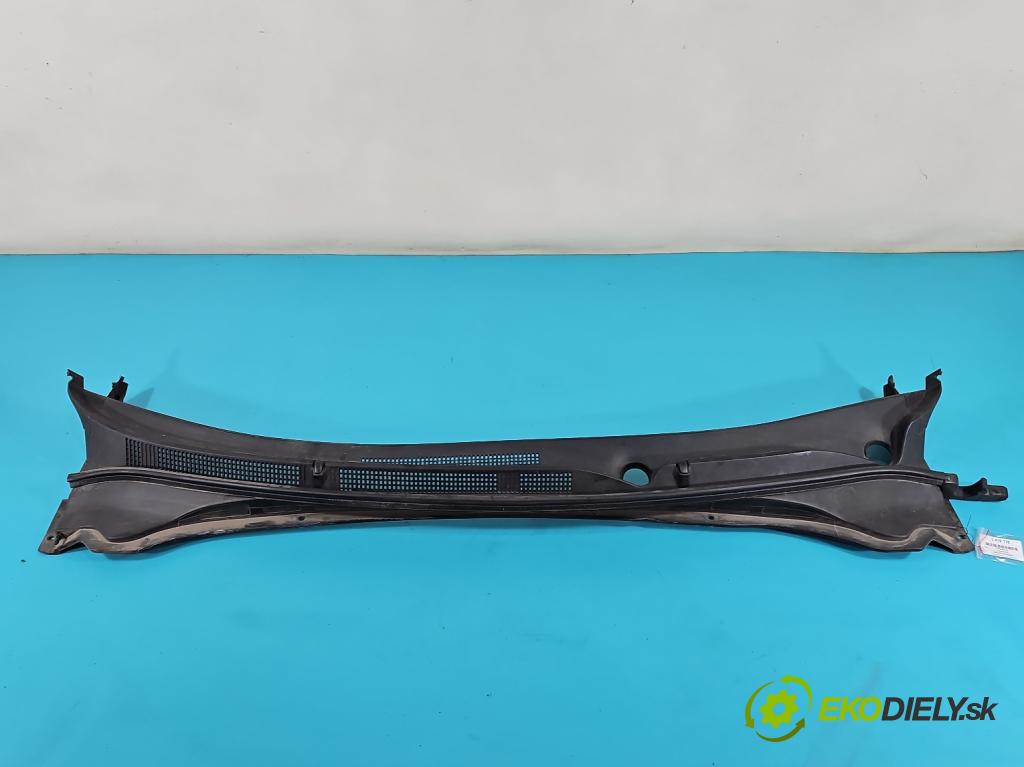 Hyundai I40 1.7 crdi 136 HP manual 100 kW 1685 cm3 5- torpédo 86151-3Z000 (Torpédo (plast pod čelným sklom))
