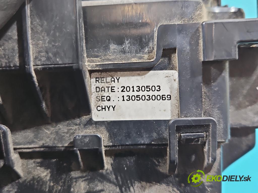 Hyundai I40 1.7 crdi 136hp manual 100 kW 1685 cm3 5- skříňka pojistková 91951-3X140 (Pojistkové skříňky)