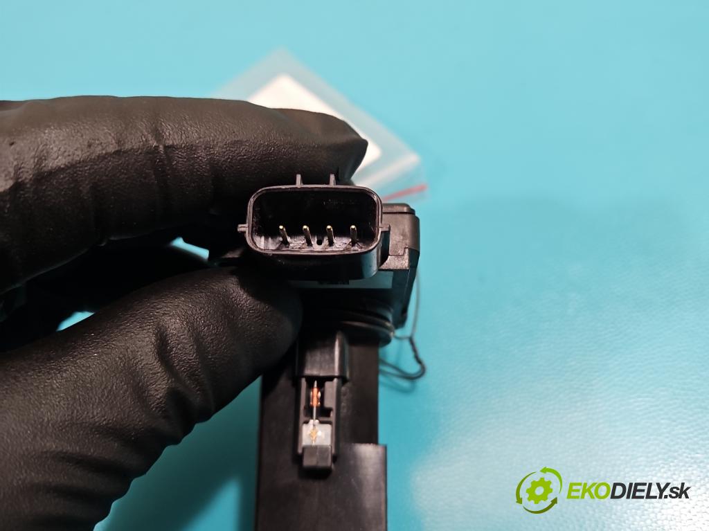 Suzuki Ignis 1.5 16v 99 HP manual 73 kW 1490 cm3 5- průtokoměr: 86G05707 (Váhy vzduchu)