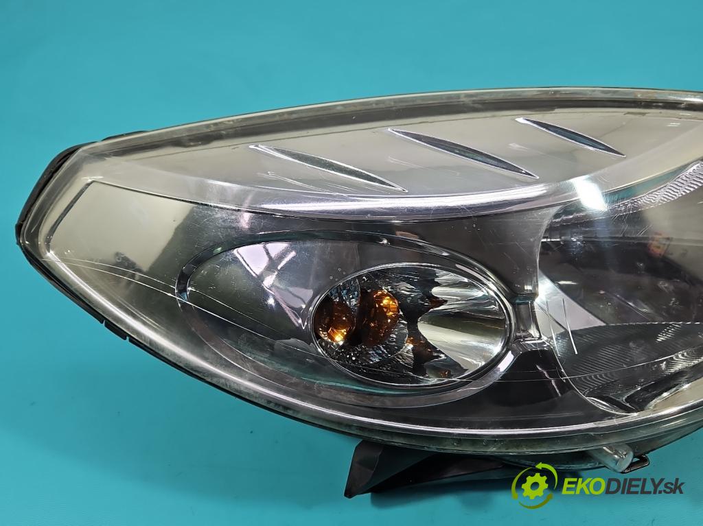 Dacia Sandero I 2008-2012 1.4 8V 75 HP manual 55 kW 1390 cm3 5- Reflektor: pravý  (Pravé)