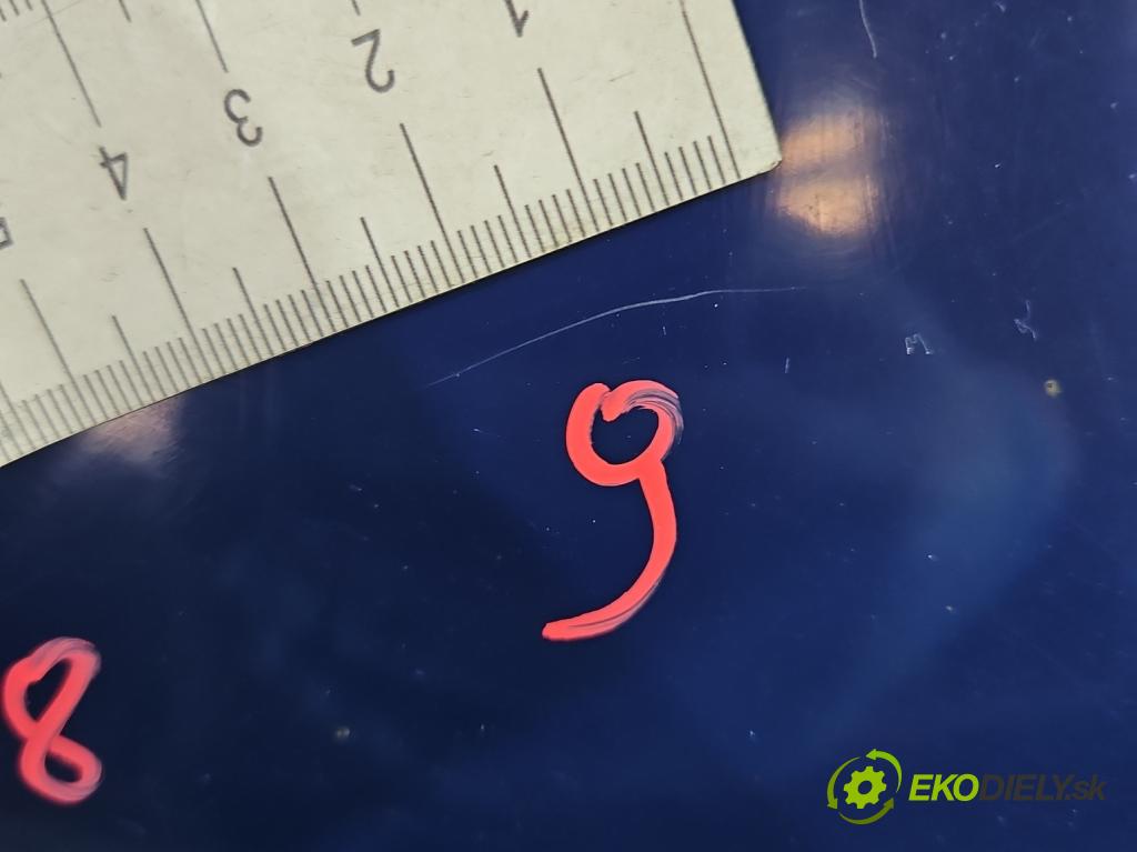 Dacia Sandero I 2008-2012 1.4 8V 75 hp manual 55 kW 1390 cm3 5- blatnik přední levý  (Predné ľavé)