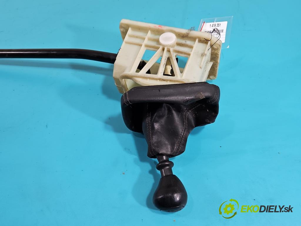 Daewoo Lanos 1,4.0 8V 75 HP manual 55 kW 1349 cm3 4- Páka: Změny: stupeň,rýchlosť  (Rýchlostná páka (kulisa))