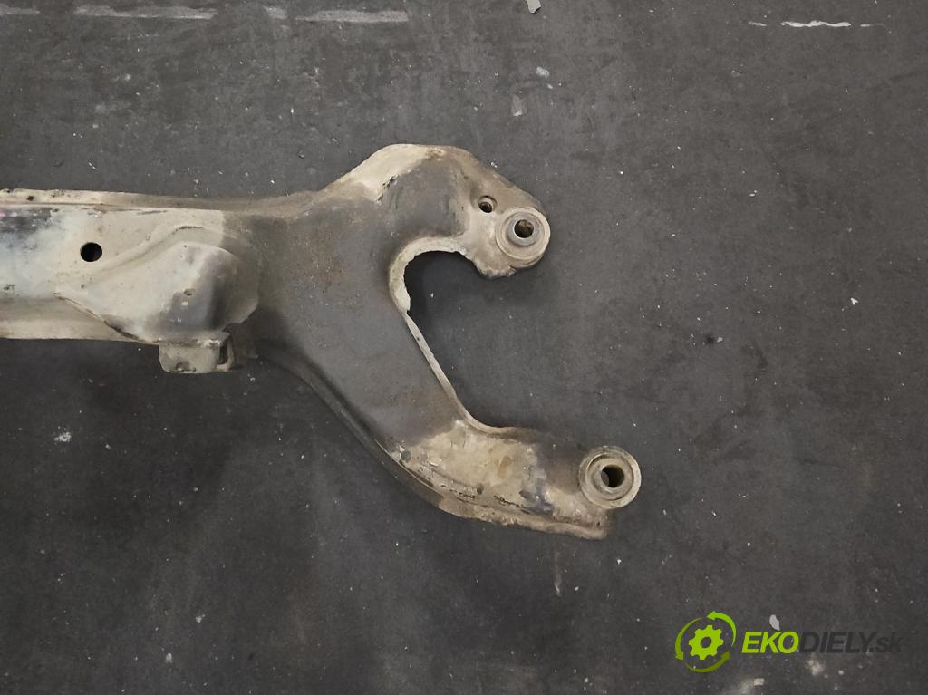 Nissan Primera P11 1996-2002 2.0 16V 131 HP manual 96 kW 1998 cm3 4- výstuha motora
