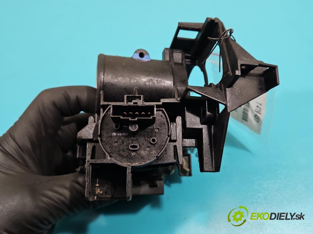 Opel Meriva A 2002-2010 1.7 dti 75 HP manual 55 kW 1686 cm3 5- Spínačka  (Spínacie skrinky a kľúče)