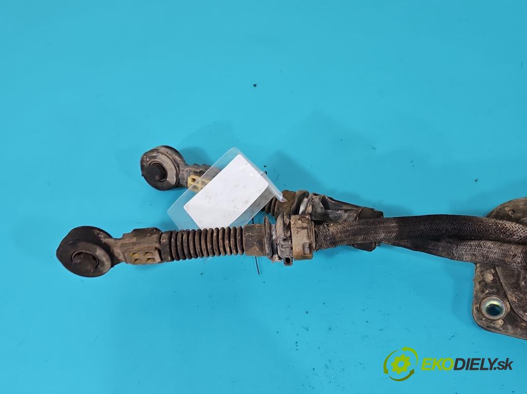 Citroen Xsara Picasso 1,8.0 16V 116 HP manual 85 kW 1749 cm3 5- Páka: Změny: stupeň,rýchlosť  (Rýchlostná páka (kulisa))