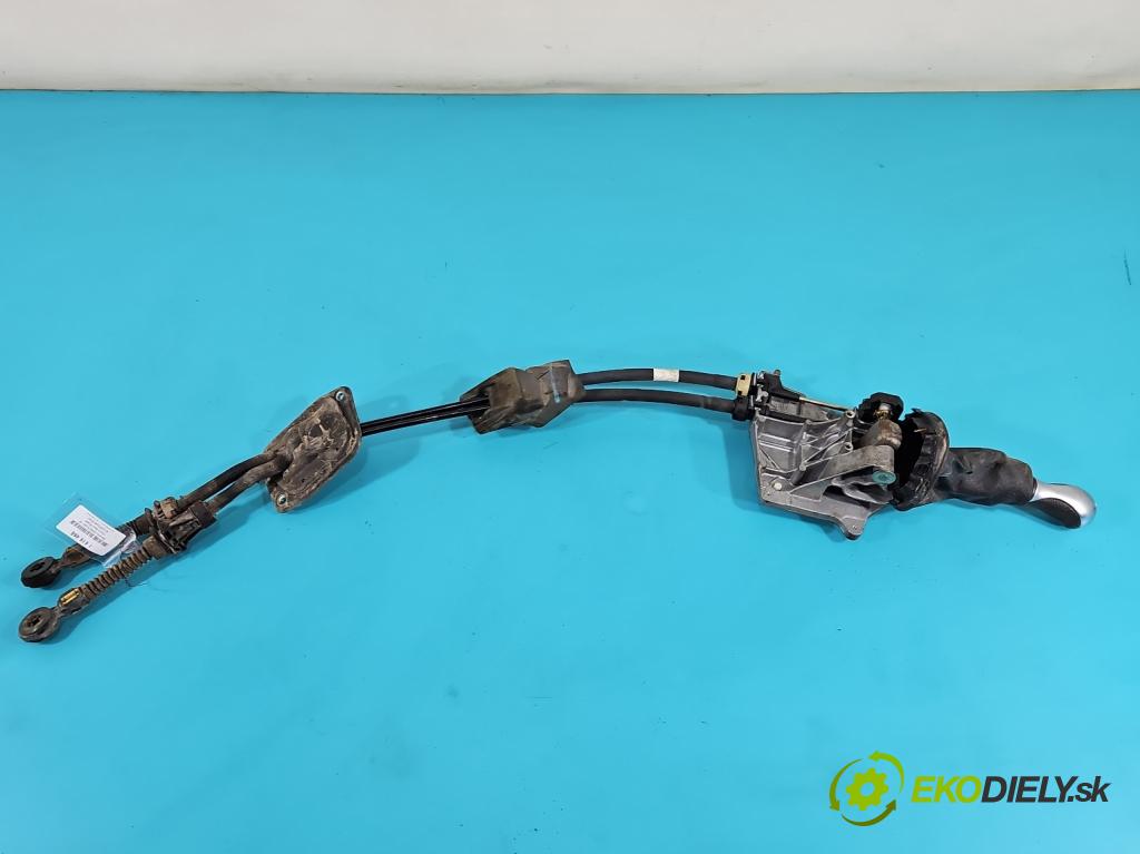 Citroen Xsara Picasso 1,8.0 16V 116 HP manual 85 kW 1749 cm3 5- Páka: Změny: stupeň,rýchlosť  (Rýchlostná páka (kulisa))