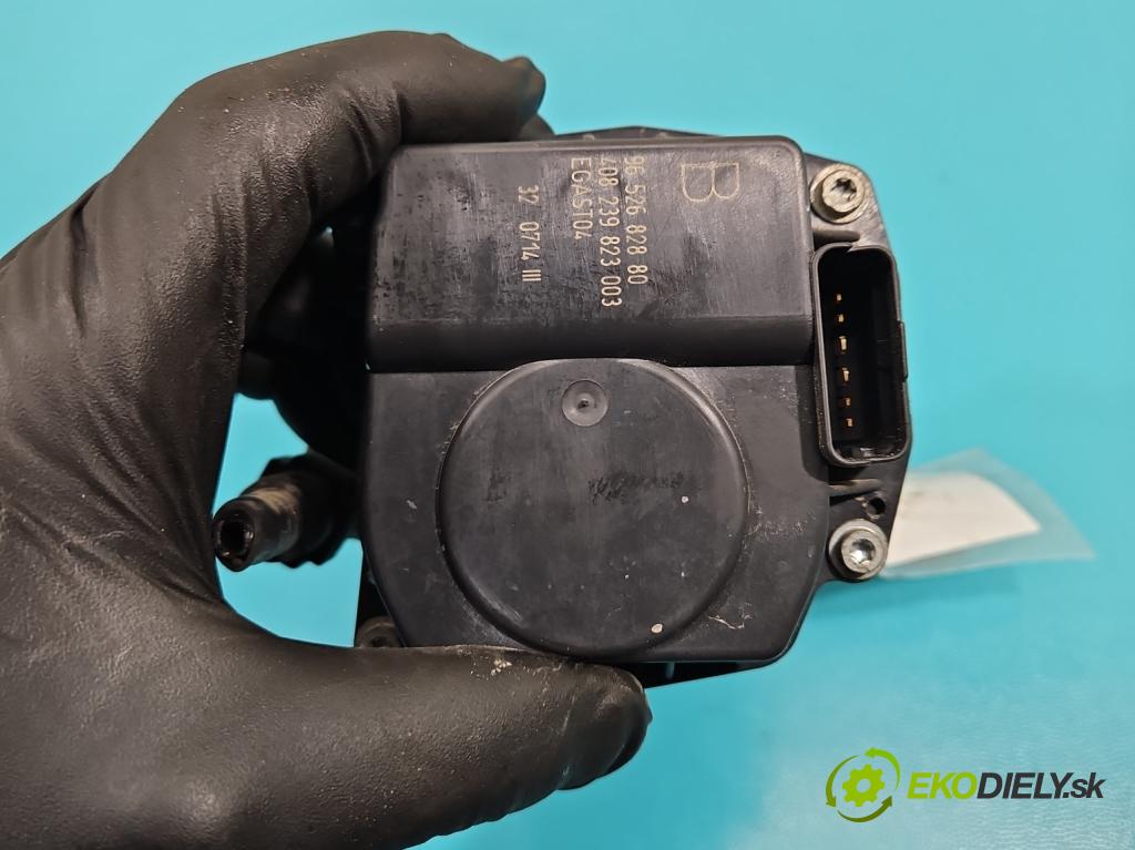 Citroen Xsara Picasso 1.8 16V 116 hp manual 85 kW 1749 cm3 5- škrticí klapka 9652682880 (Škrticí klapka)