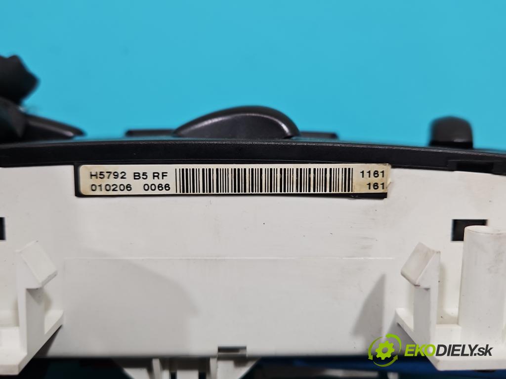 Citroen C4 I 2004-2011 1.4 16V 88 HP manual 65 kW 1360 cm3 5- panel kúrenia H5756