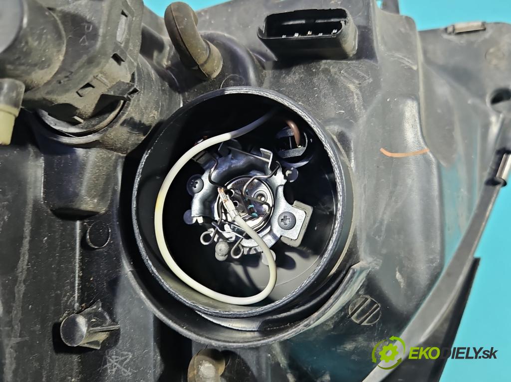 Renault Thalia I 1998-2009 1.4 8V 75 HP manual 55 kW 1390 cm3 4- Reflektor: pravý  (Pravé)