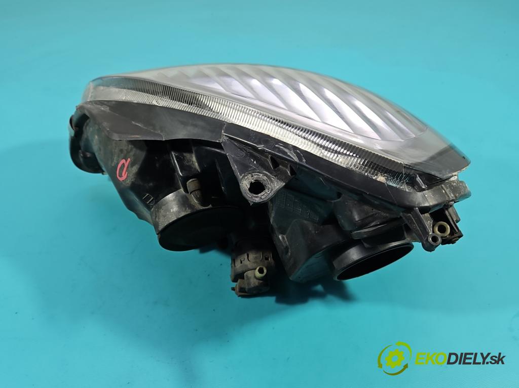 Renault Thalia I 1998-2009 1.4 8V 75 HP manual 55 kW 1390 cm3 4- Reflektor: pravý  (Pravé)