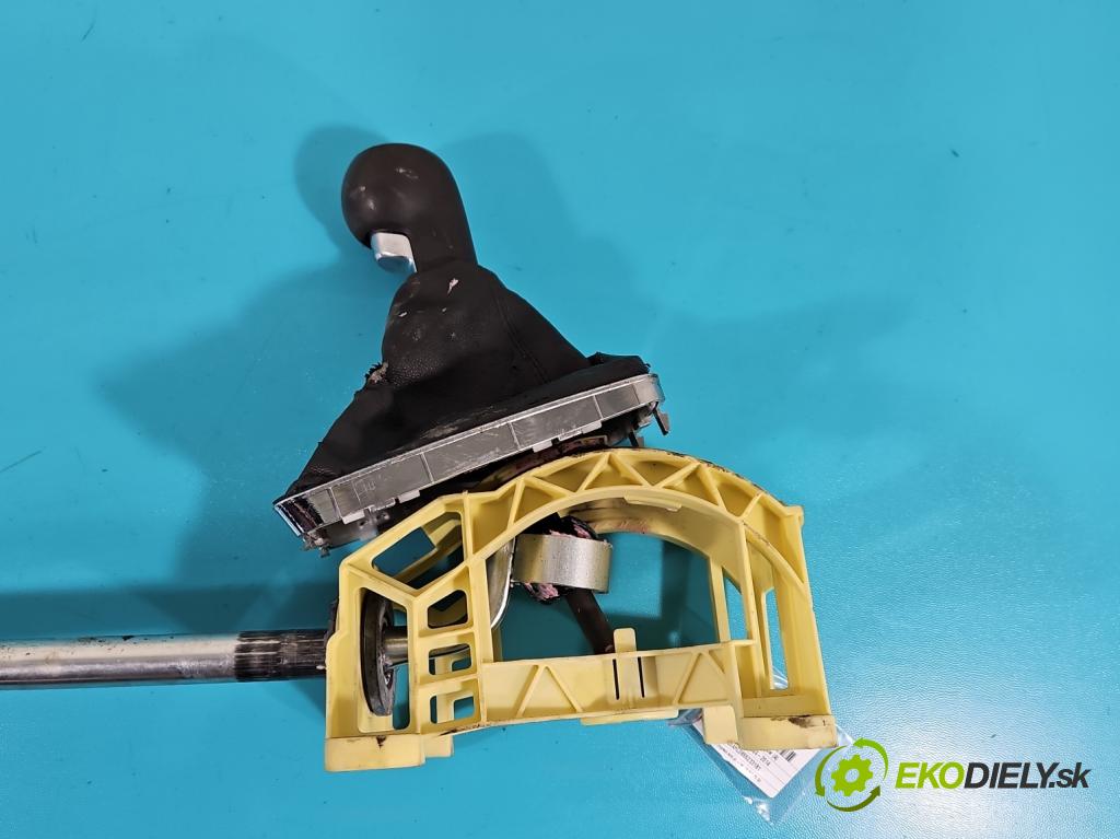 Opel Astra III 2004-2014 1.4 16V 90 HP manual 66 kW 1364 cm3 3- Páka: Změny: stupeň,rýchlosť  (Rýchlostná páka (kulisa))