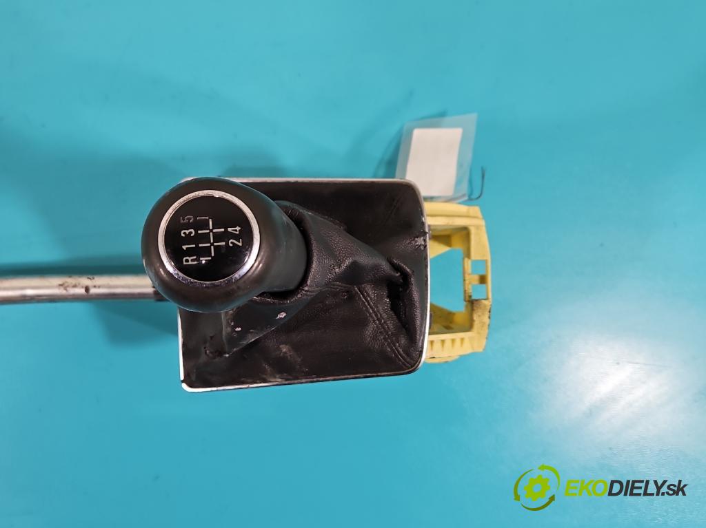 Opel Astra III 2004-2014 1.4 16V 90 HP manual 66 kW 1364 cm3 3- Páka: Změny: stupeň,rýchlosť  (Rýchlostná páka (kulisa))