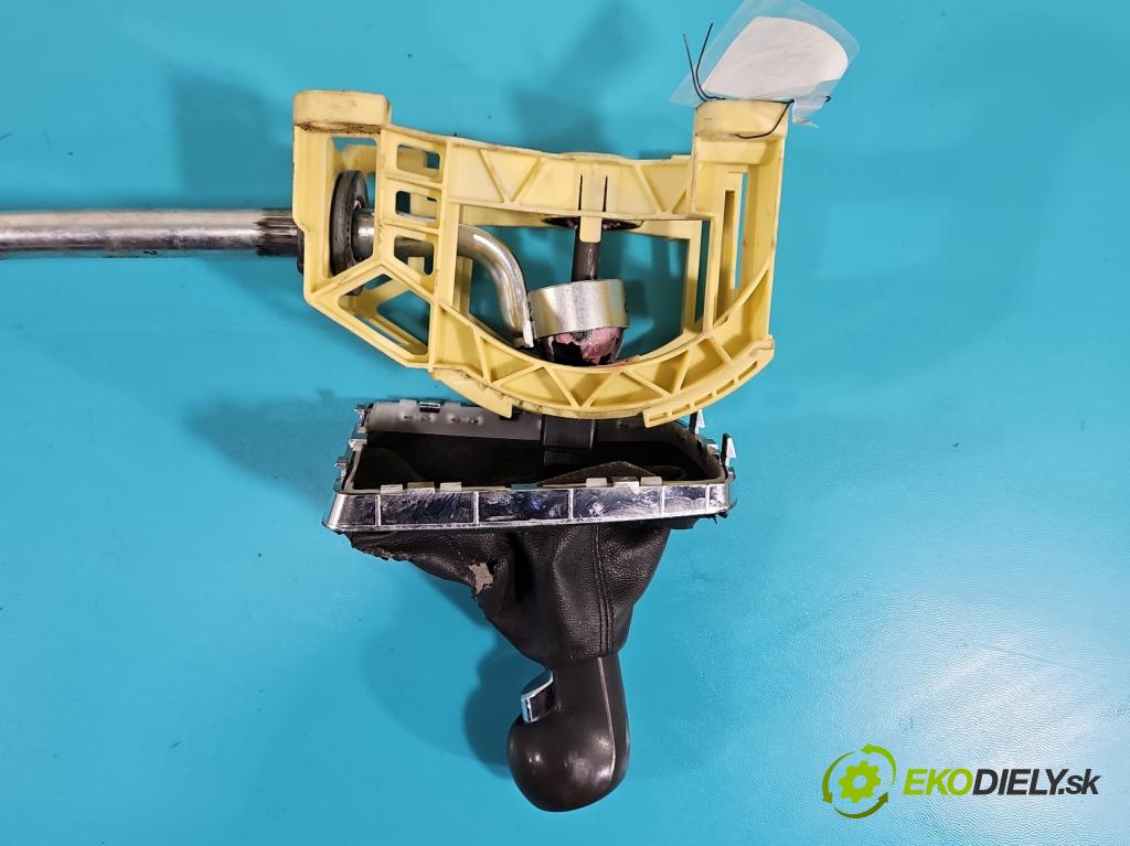 Opel Astra III 2004-2014 1.4 16V 90 HP manual 66 kW 1364 cm3 3- Páka: Změny: stupeň,rýchlosť  (Rýchlostná páka (kulisa))