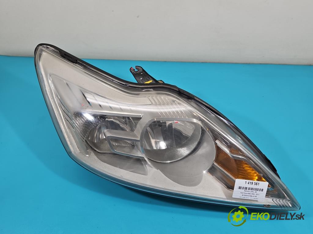 Ford Focus Mk2 2004-2011 1.8 tdci 116 HP manual 85 kW 1753 cm3 5- Reflektor: pravý 8M51-13W029-AD (Pravé)