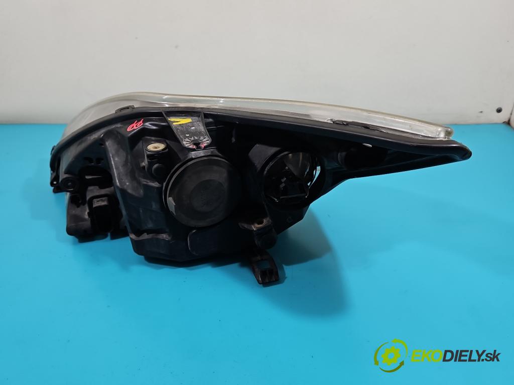 Ford Focus Mk2 2004-2011 1.8 tdci 116 HP manual 85 kW 1753 cm3 5- Reflektor: pravý 8M51-13W029-AD (Pravé)