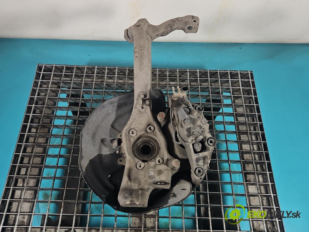 Audi A6 C6 2004-2011 2.7 tdi V6 179KM automatic 132 kW 2698 cm3 5- náboj pravé  (Náboje)