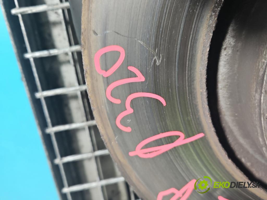 Audi A6 C6 2004-2011 2.7 tdi V6 179KM automatic 132 kW 2698 cm3 5- náboj ľavé  (Náboje)