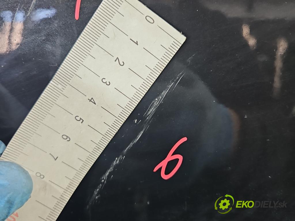 Audi 80 B4 1991-1994 2.0 8V 116 hp manual 85 kW 1984 cm3 4- blatnik přední levý  (Predné ľavé)