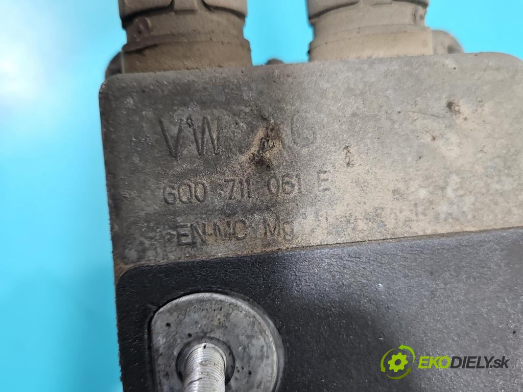 Skoda Fabia II 2007-2014 1.6 tdi 75 HP manual 55 kW 1598 cm3 5- Páka: Změny: stupeň,rýchlosť 6Q0711061E (Rýchlostné páky / kulisy)