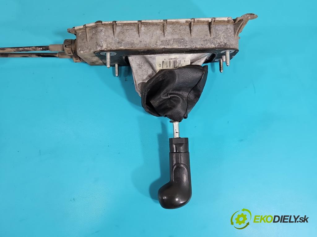 Skoda Fabia II 2007-2014 1.6 tdi 75 HP manual 55 kW 1598 cm3 5- Páka: Změny: stupeň,rýchlosť 6Q0711061E (Rýchlostné páky / kulisy)