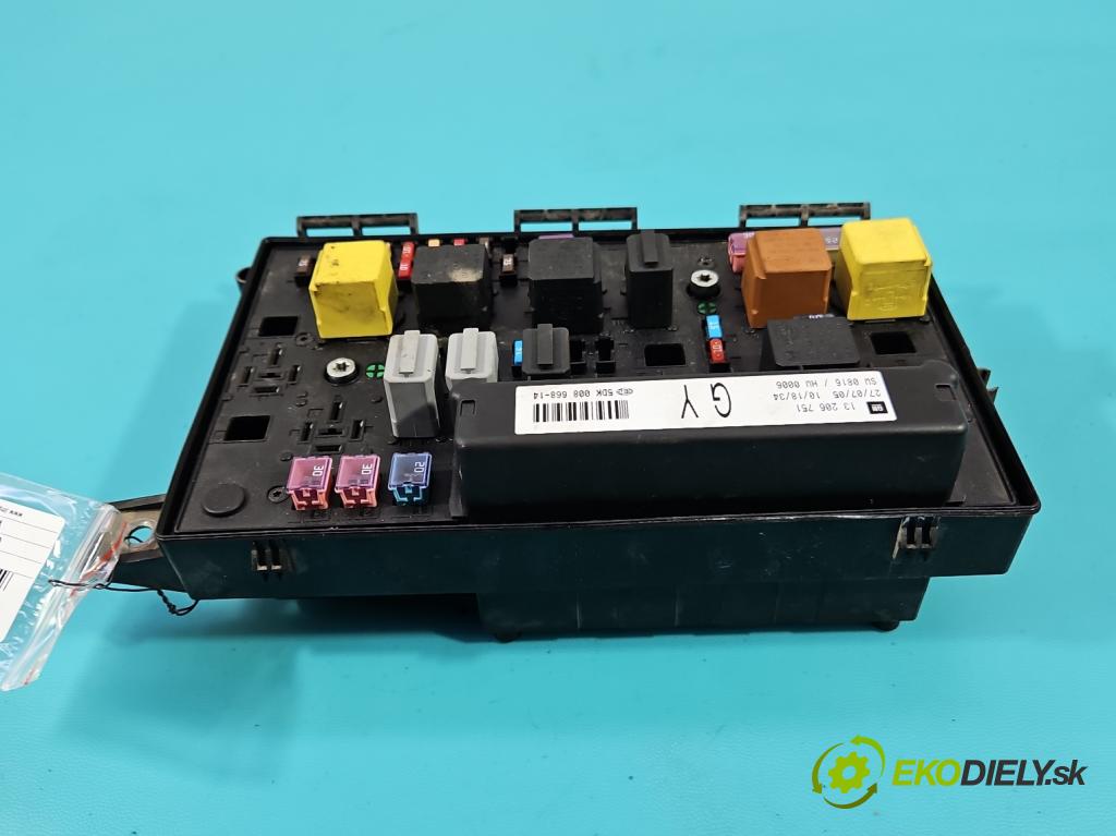 Opel Astra III 2004-2014 1.4 16V 90 hp manual 66 kW 1364 cm3 5- skříňka pojistková 13206751 (Pojistkové skříňky)