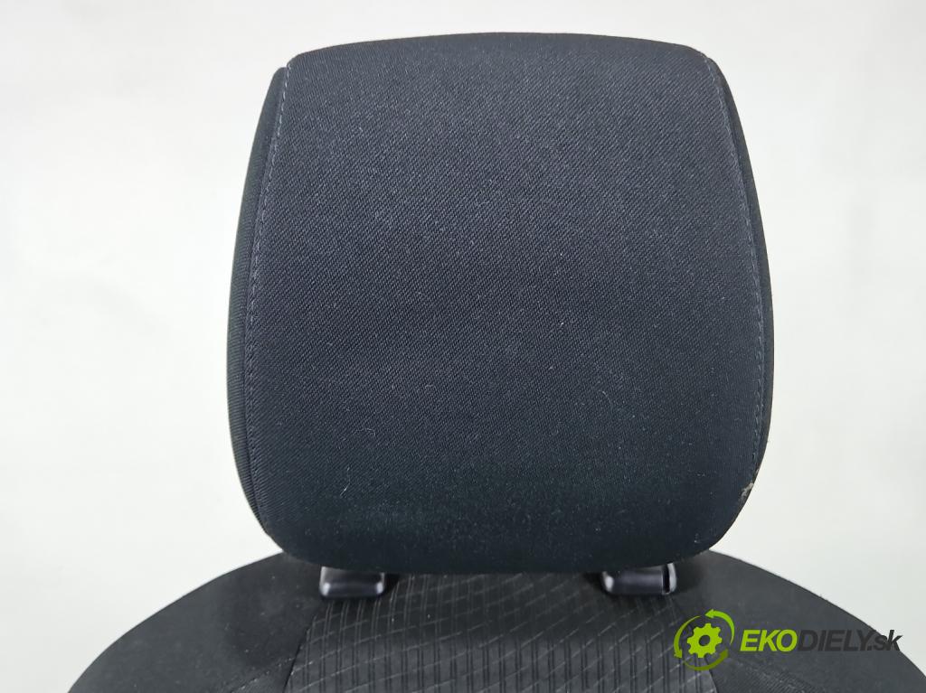 Mazda CX-5 2012-2017 2.2 SKYACTIV: 150 HP manual 110 kW 2191 cm3 5- Sedačka ľavý  (Sedačky, sedadlá)