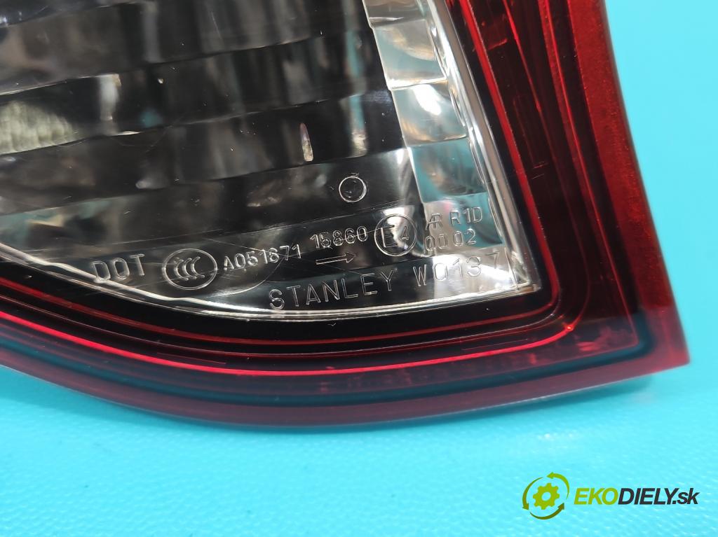 Mazda CX-5 I 2012-2017 2.2 D SKYACTIV: 150 HP manual 110 kW 2191 cm3 5- svetlo / reflektor zadné pravé  (Kľučka dverí ostatné)