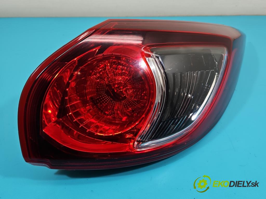 Mazda CX-5 I 2012-2017 2.2 D SKYACTIV: 150 HP manual 110 kW 2191 cm3 5- svetlo / reflektor zadné pravé  (Kľučka dverí ostatné)