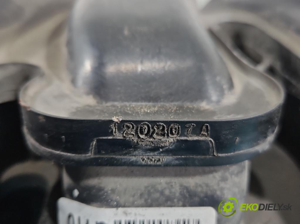 Hyundai Ix35 2.0 16V 163 HP automatic 120 kW 1998 cm3 5- zvod nasávací G4KD (Sacie potrubia)