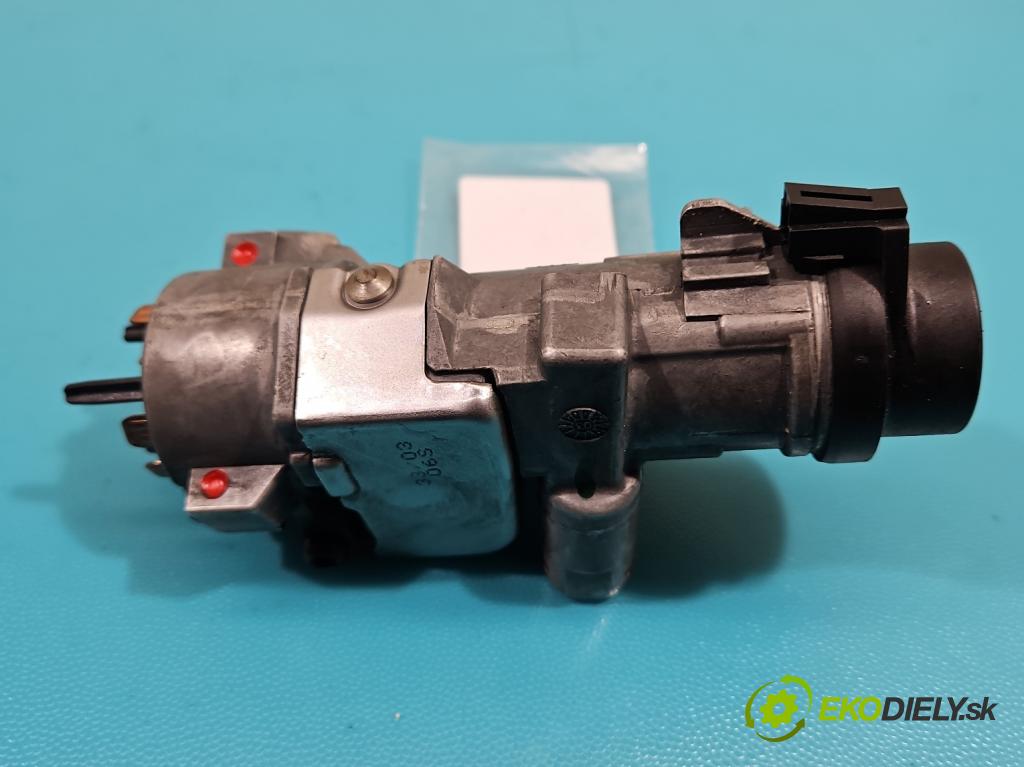 Skoda Superb I 2001-2008 2.5 tdi 163 HP automatic 120 kW 2496 cm3 4- Spínačka 4B0905851F (Spínacie skrinky a kľúče)