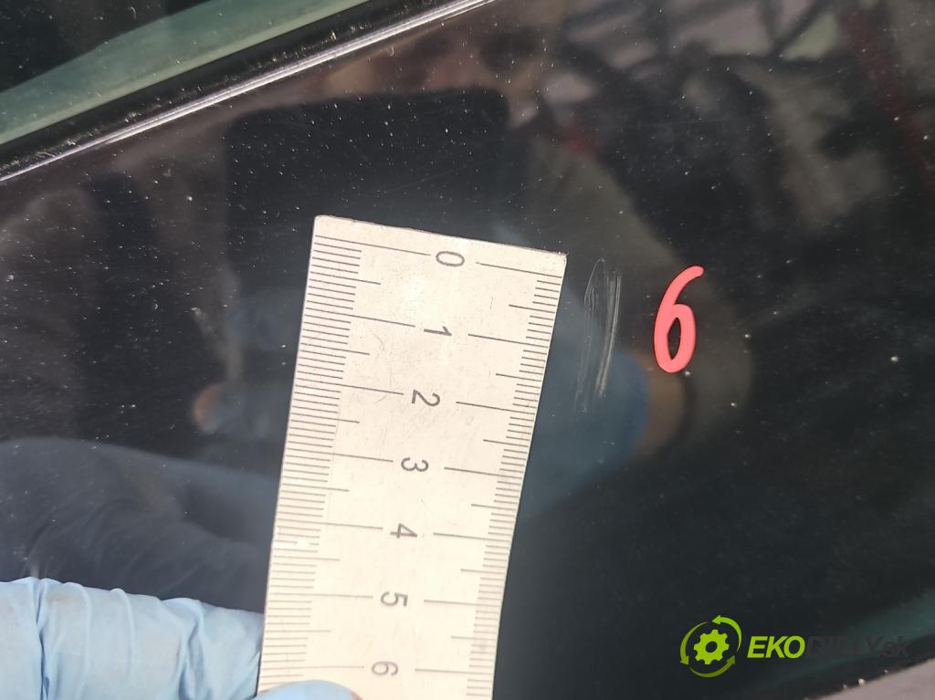 Citroen C3 I 2002-2009 1.4 8V 73 hp manual 54 kW 1360 cm3 5- zadní kufrové dveře  (Zadní kapoty)