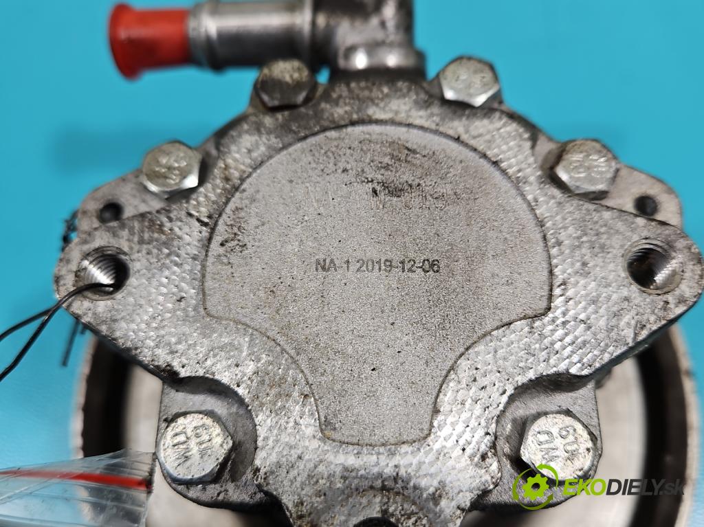 Audi A6 C5 1997-2004 3.0 v6 220KM automatic 162 kW 2976 cm3 5- čerpadlo posilovač  (Servočerpadlo, pumpa riadenia)