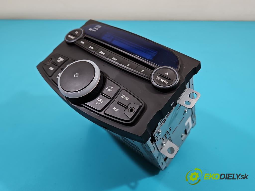 Chevrolet Spark III M300 2009-2014 1.0 16V 68 HP manual 50 kW 995 cm3 5- Radio originál 95972857