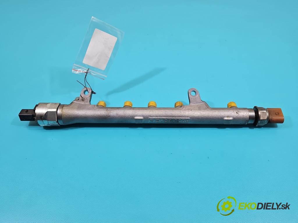 Seat Ibiza IV 6J 2008-2017 1.6 TDI 90 HP manual 66 kW 1598 cm3 5- lišta vstrekovacia 03L130089B (Vstrekovacia lišta)