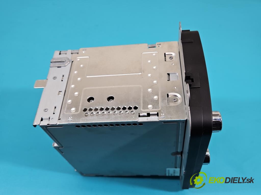 Skoda Octavia II 2004-2013 1.6 tdi 105 hp manual 77 kW 1598 cm3 5- Radio továrna: 3T0035192B