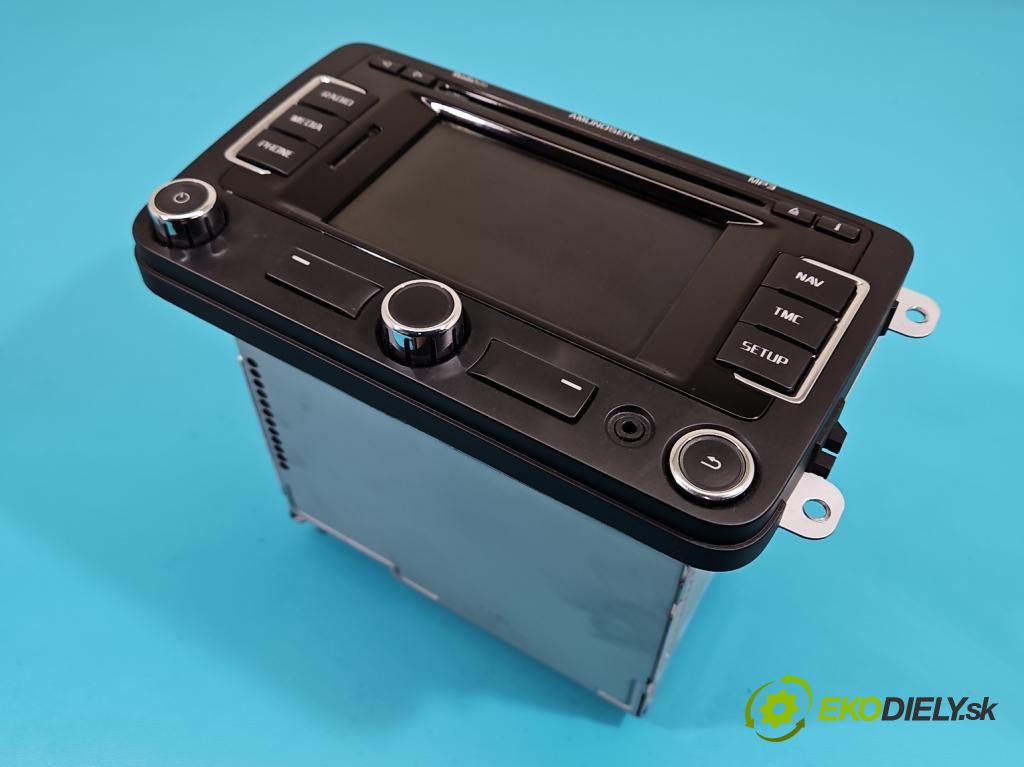 Skoda Octavia II 2004-2013 1.6 tdi 105 hp manual 77 kW 1598 cm3 5- Radio továrna: 3T0035192B