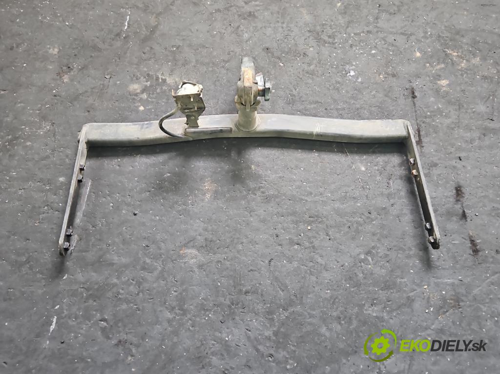 Audi A3 8L 1996-2003 1.6 sr 101 hp manual 74 kW 1595 cm3 3- oko tažné  (Tažná zařízení)