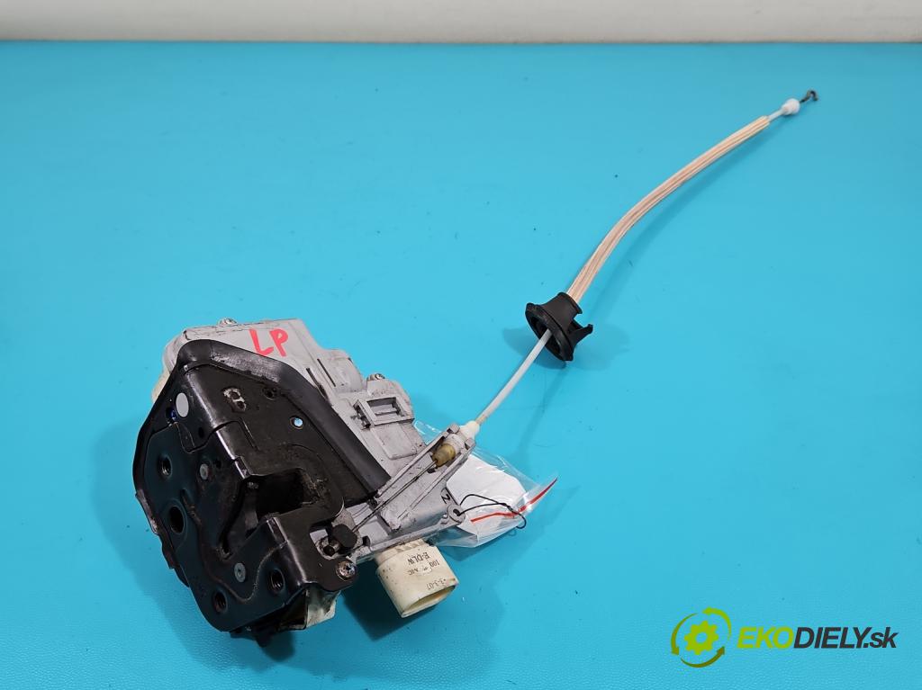 Audi A3 8P 2003-2012 1.6 SR 102 hp manual 75 kW 1595 cm3 3- zámek přední levý 4F1837015E