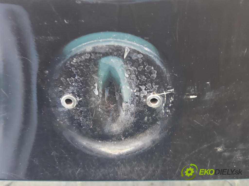 Bmw 3 E90 2005-2013 2.0 16V 129 hp manual 95 kW 1995 cm3 4- zadní kufrové dveře  (Zadní kapoty)