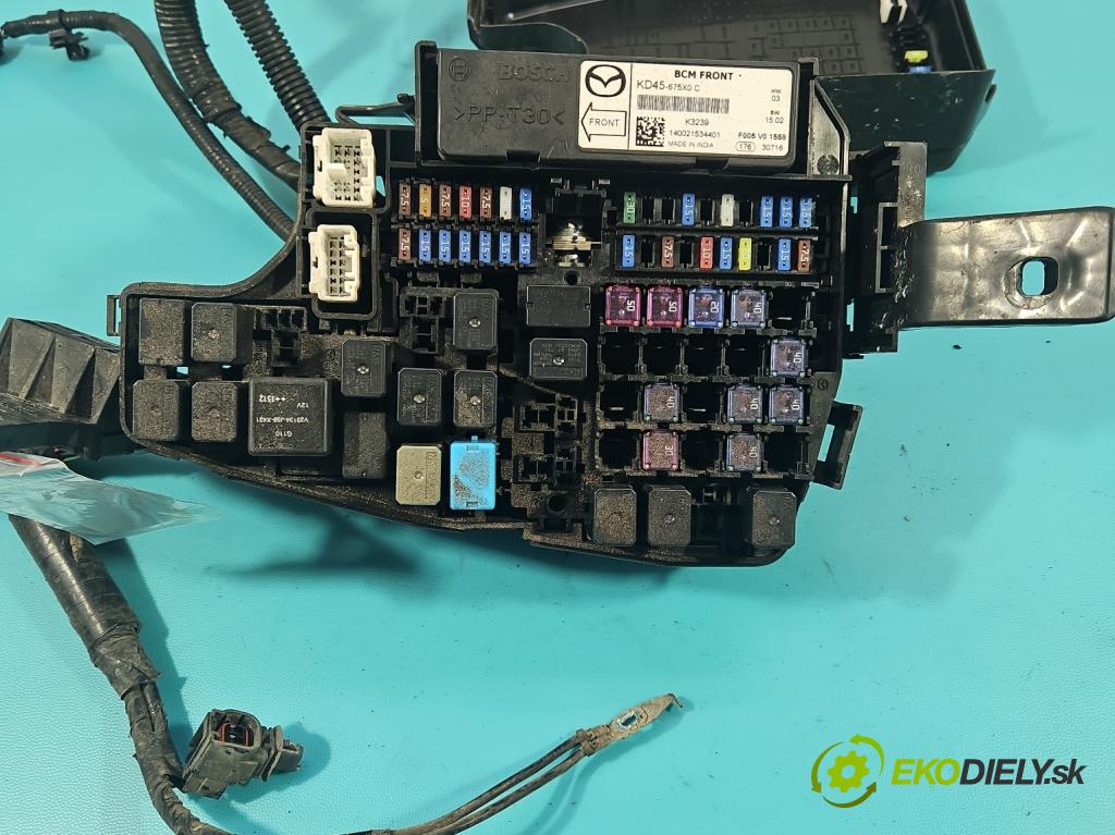 Mazda CX-5 I 2012-2017 2.2 D SKYACTIV: 150 hp manual 110 kW 2191 cm3 5- skříňka pojistková KD45-675X0 (Pojistkové skříňky)