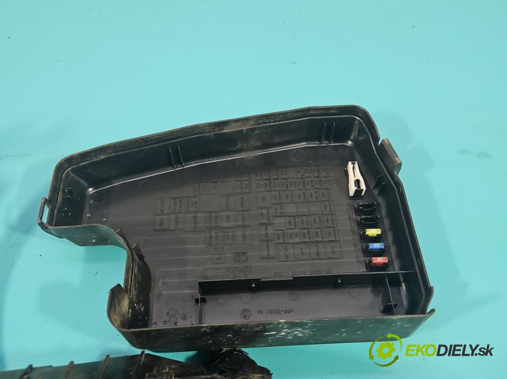 Mazda CX-5 I 2012-2017 2.2 D SKYACTIV: 150 hp manual 110 kW 2191 cm3 5- skříňka pojistková KD45-675X0 (Pojistkové skříňky)