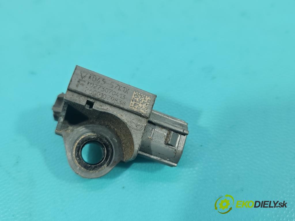 Mazda CX-5 I 2012-2017 2.2 D SKYACTIV: 150 HP manual 110 kW 2191 cm3 5- snímač šokovat: KD45-57K1X (Snímač nárazu)